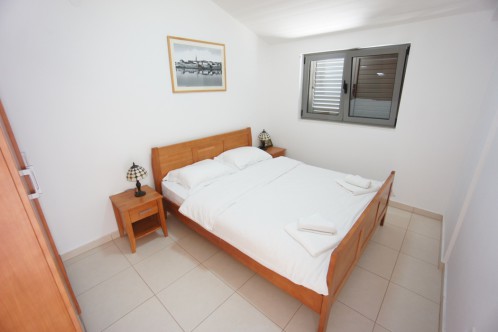 Apartman B12